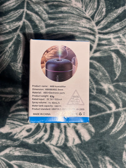USB MINI CAR HUMIDIFIER AIR PURIFIER FRESHENER LED AROMA ESSENTIAL OIL DIFFUSER